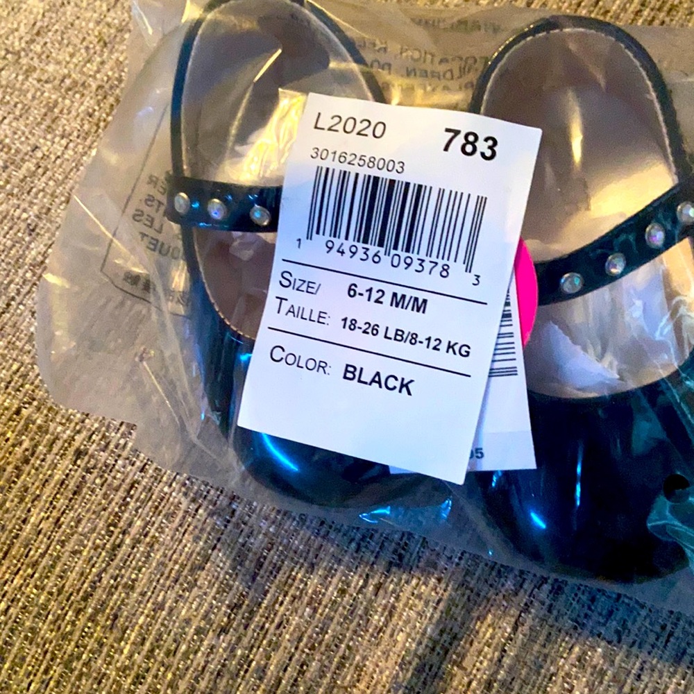 Patent leather shoes